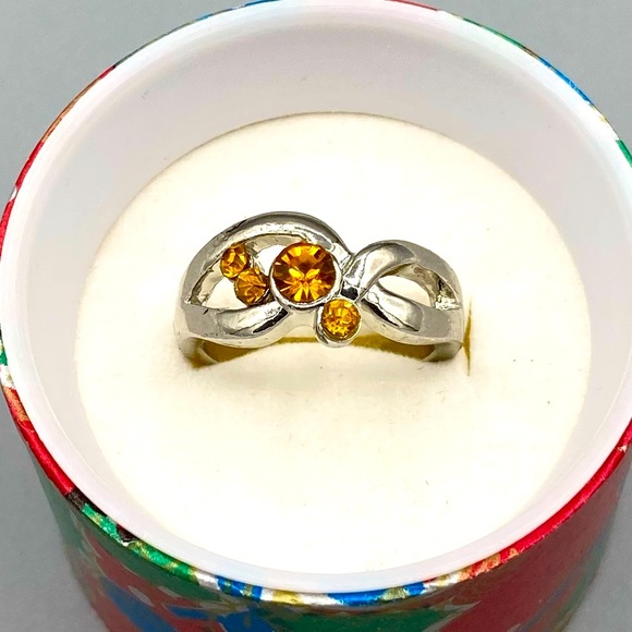 Freeform Fashion Ring with Gold Crystal Accents - Picture 1 of 4